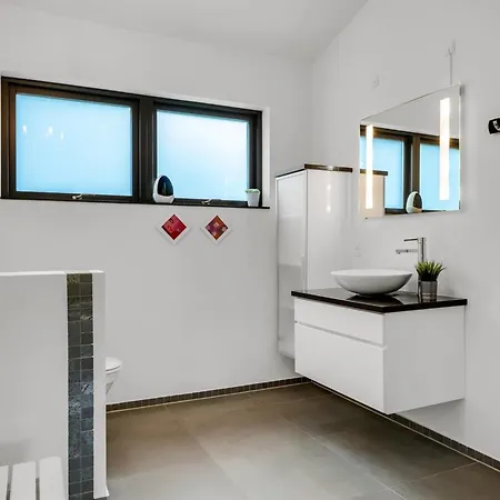 Ejnarine - 1-5km From The Sea By Interhome *